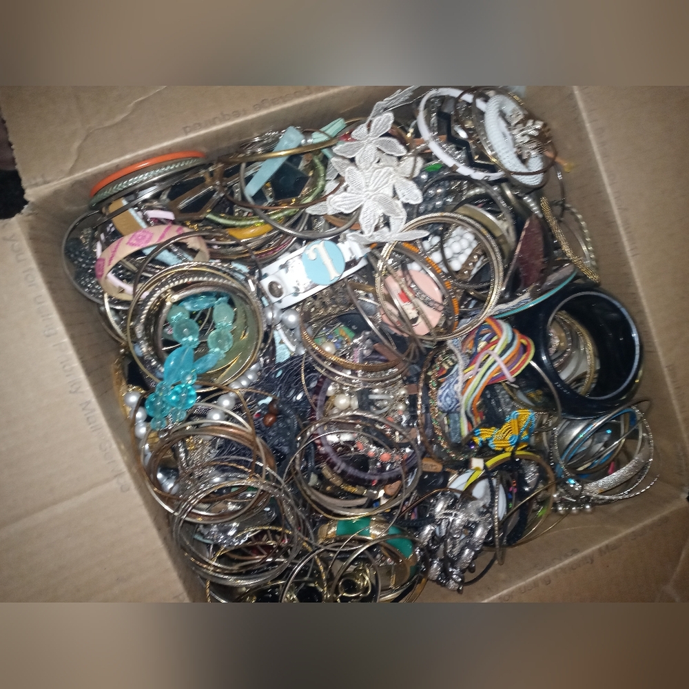 Box of jewelry